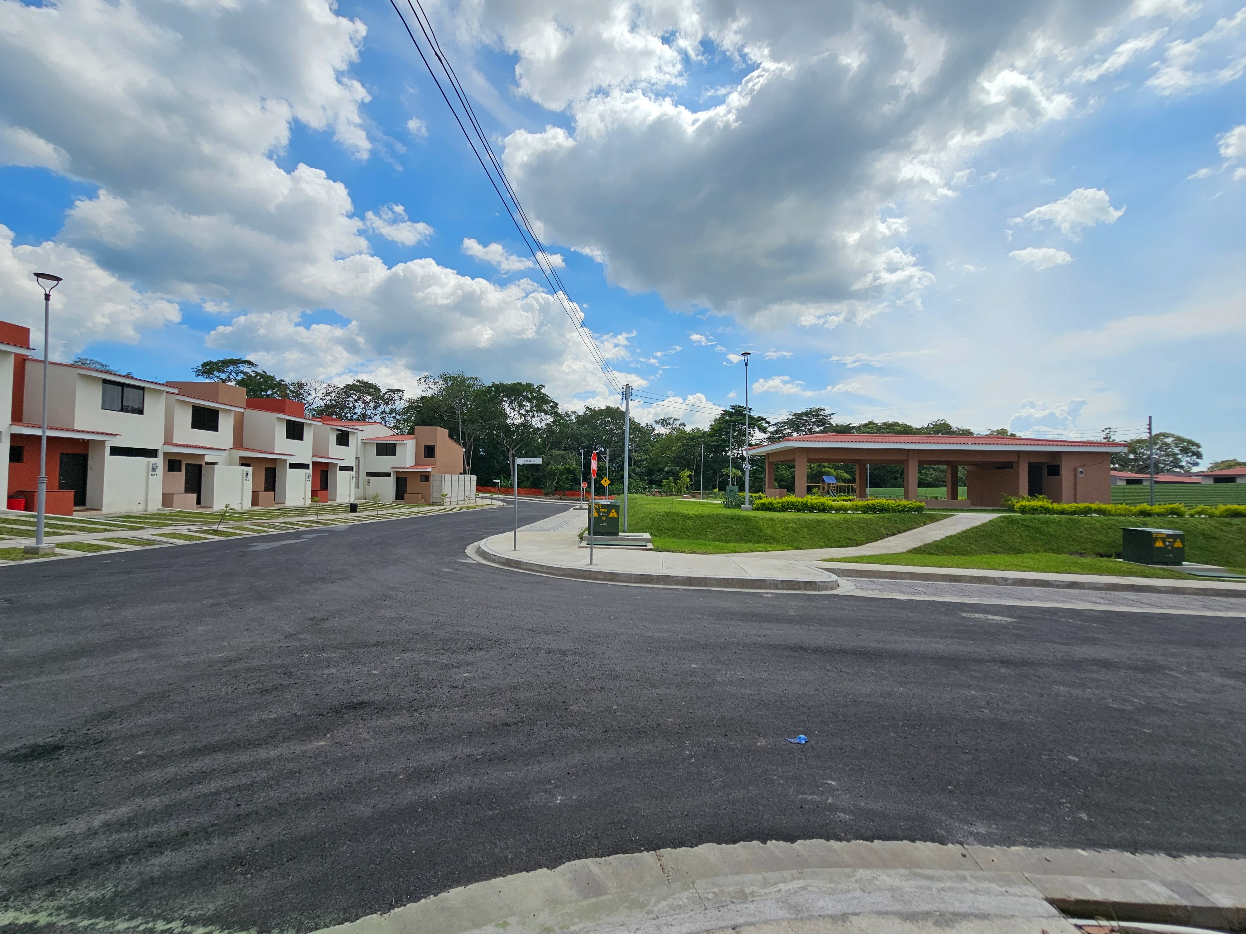 Residencial Paseo Las Flores